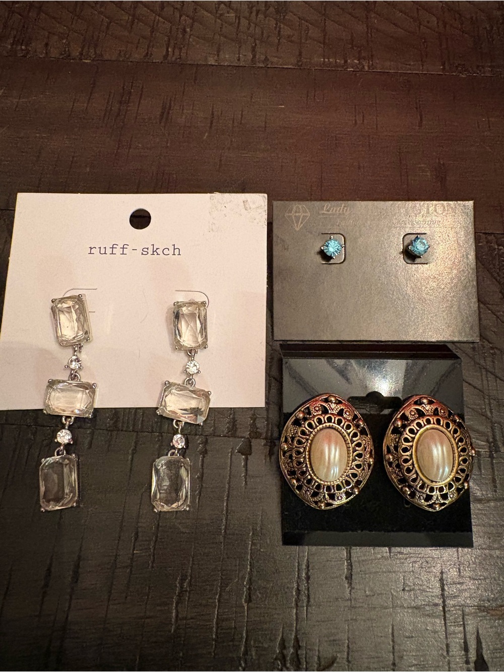 Set of 3 fashion jewelry pierced earrings.